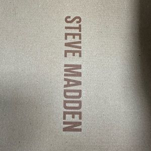 Steve Madden Jacoby Grey size 5